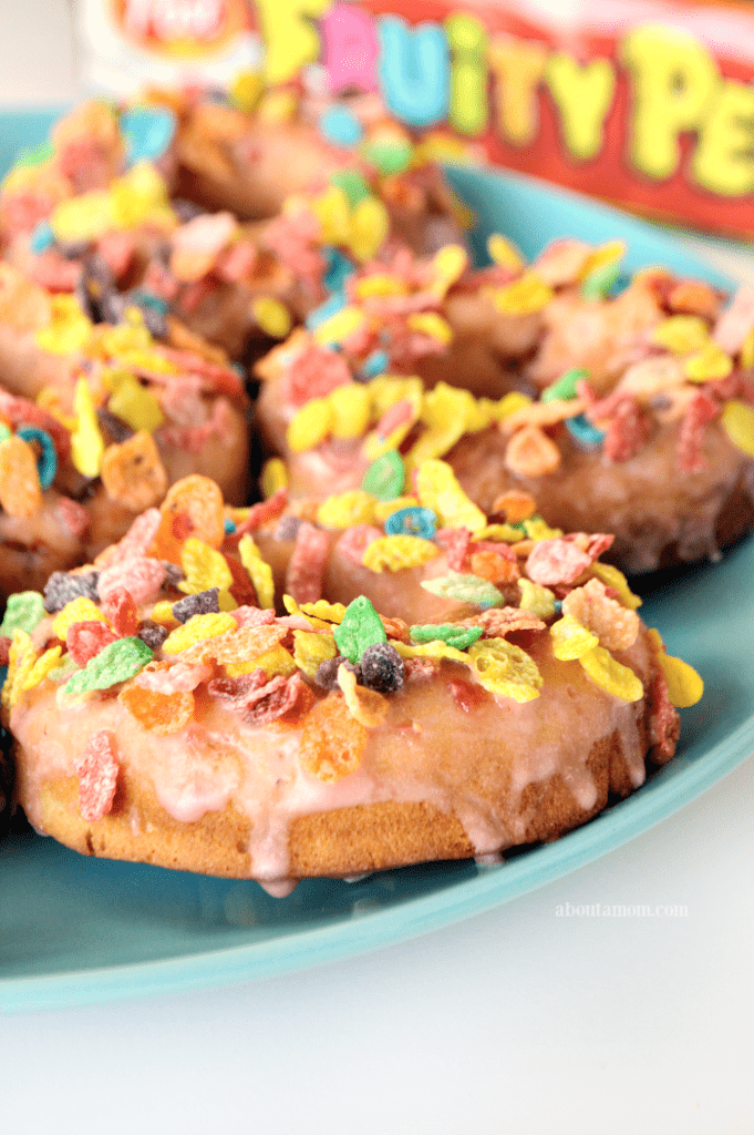 Baked Strawberry Donuts with Strawberry Glaze