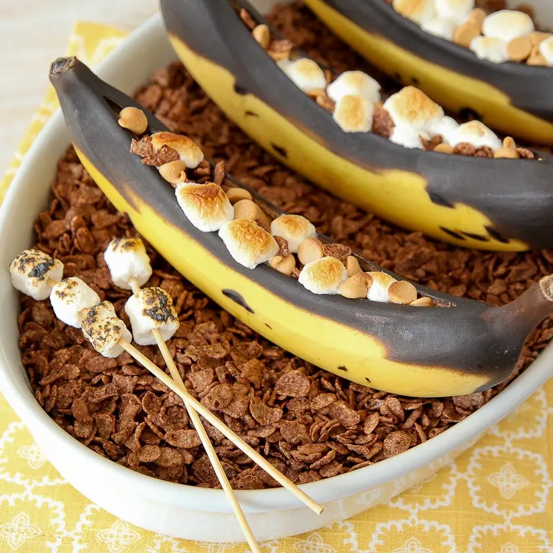 Cocoa PEBBLES™ Grilled Bananas